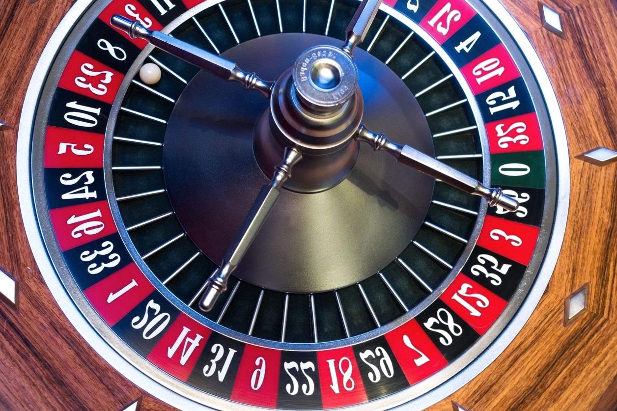Ambiance casino élégante chez Emotionsvoyage