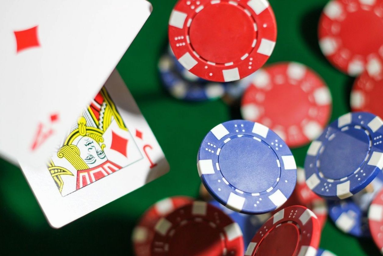 Roue de roulette en gros plan Emotionsvoyage